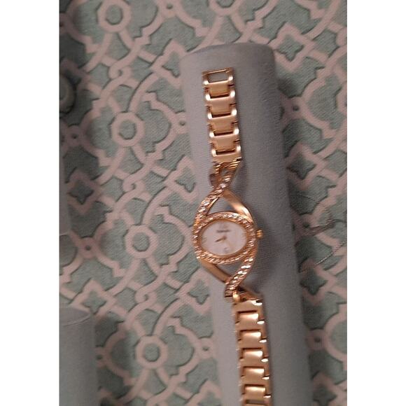 Style & Co Crystal Jeweled Watch Goldtone Pearl Face Watch - Picture 5 of 12